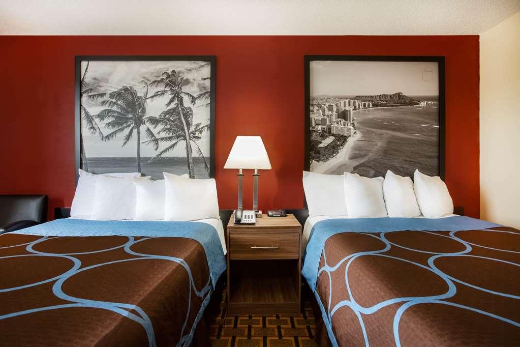 Super 8 By Wyndham Chester/Richmond Area Esterno foto